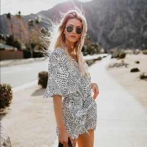 Vici Many Moons Pocketed Tie Romper size small